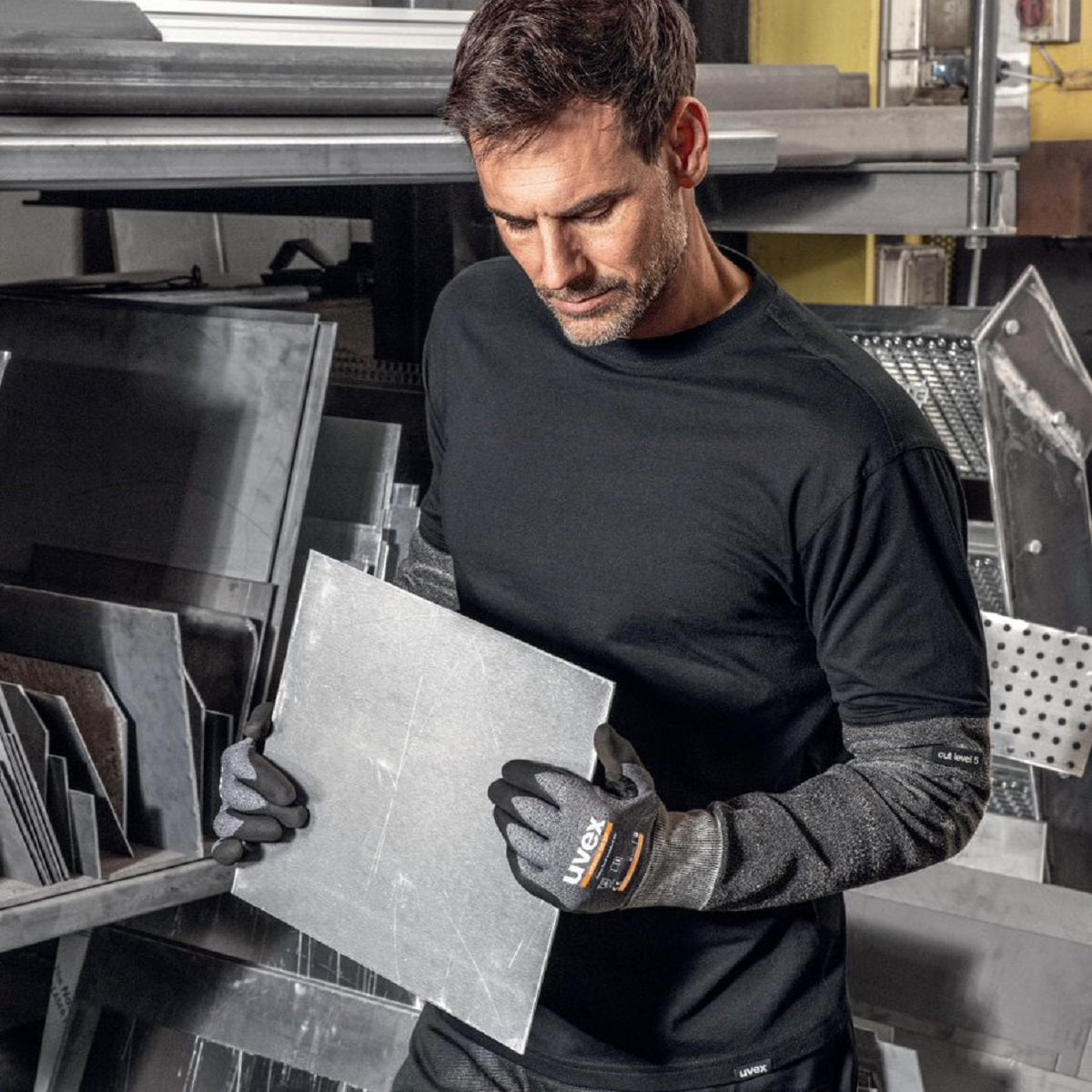 uvex athletic D5 XP cut-resistant safety work gloves action shotprotexu