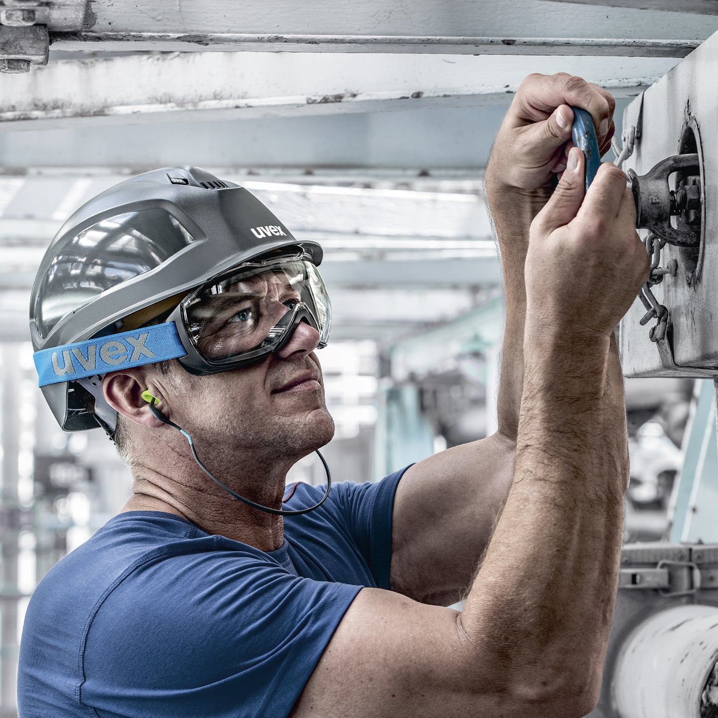 uvex Megasonic OTG Goggles. Fits Over Presciption Glasses. Clear Lens UV400, Elasticated Headband. Action Sot