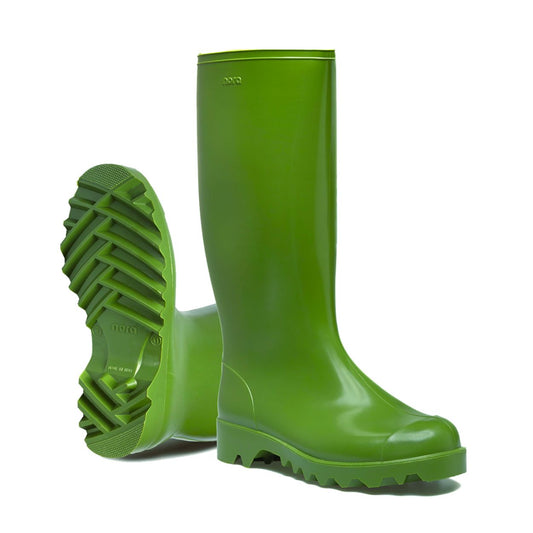Dolomite Nora wellington boot, agriculture and leisure. Itractor tread sole resistant to acids, manure, fertilisers, sprays, animal fats, grease, oils, and benzine. unlined construction easy to sterilise. protexU